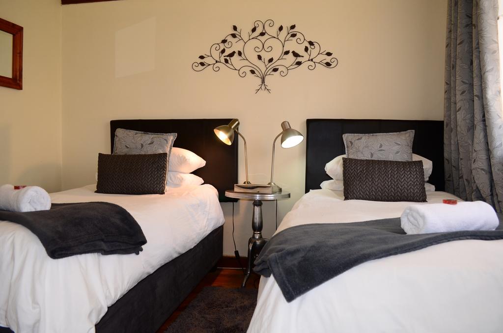 A Sunflower Stop Backpackers Cape Town Bagian luar foto