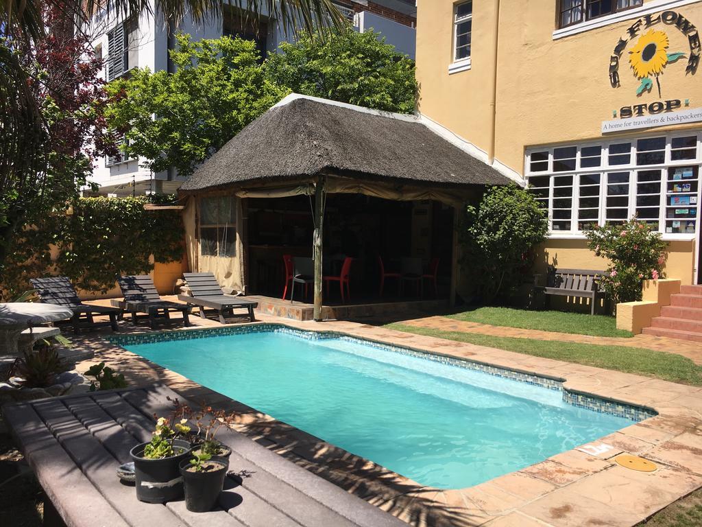 A Sunflower Stop Backpackers Cape Town Bagian luar foto