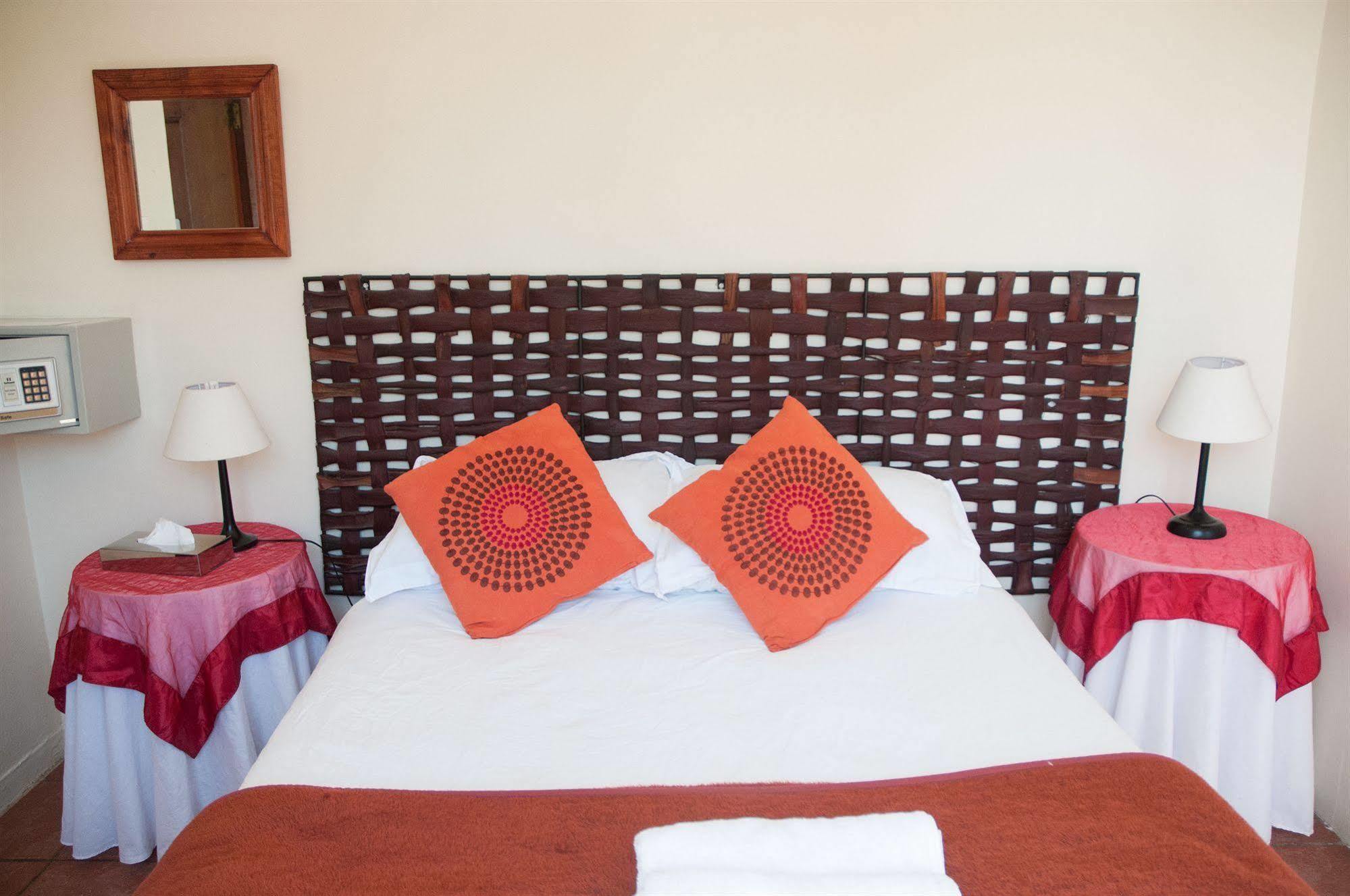 A Sunflower Stop Backpackers Cape Town Bagian luar foto