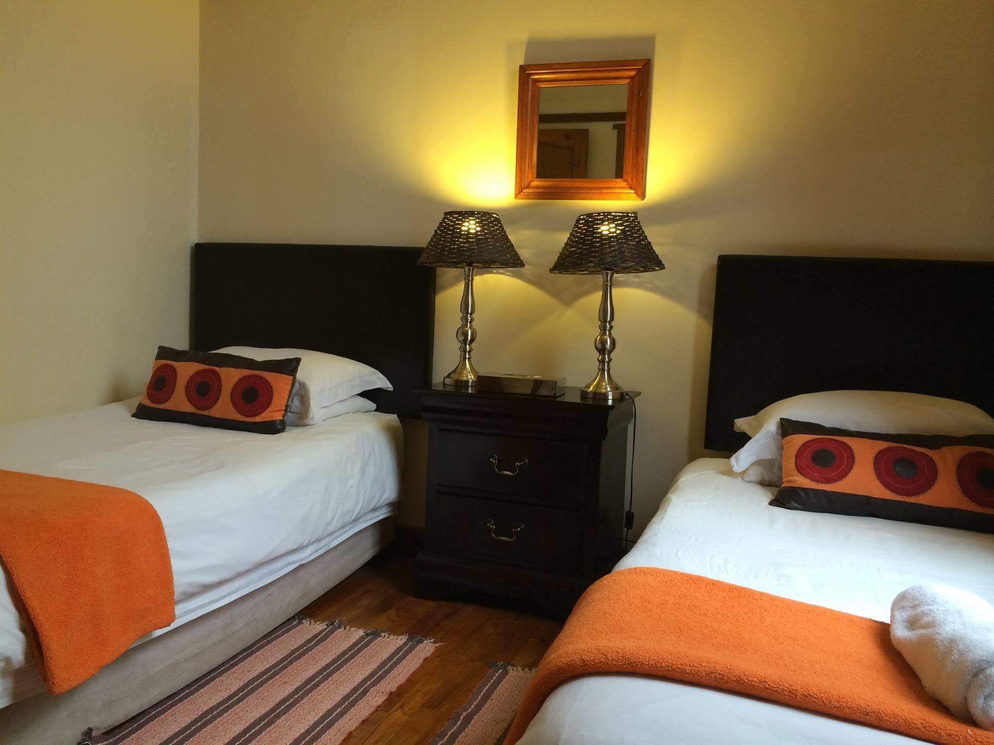 A Sunflower Stop Backpackers Cape Town Bagian luar foto