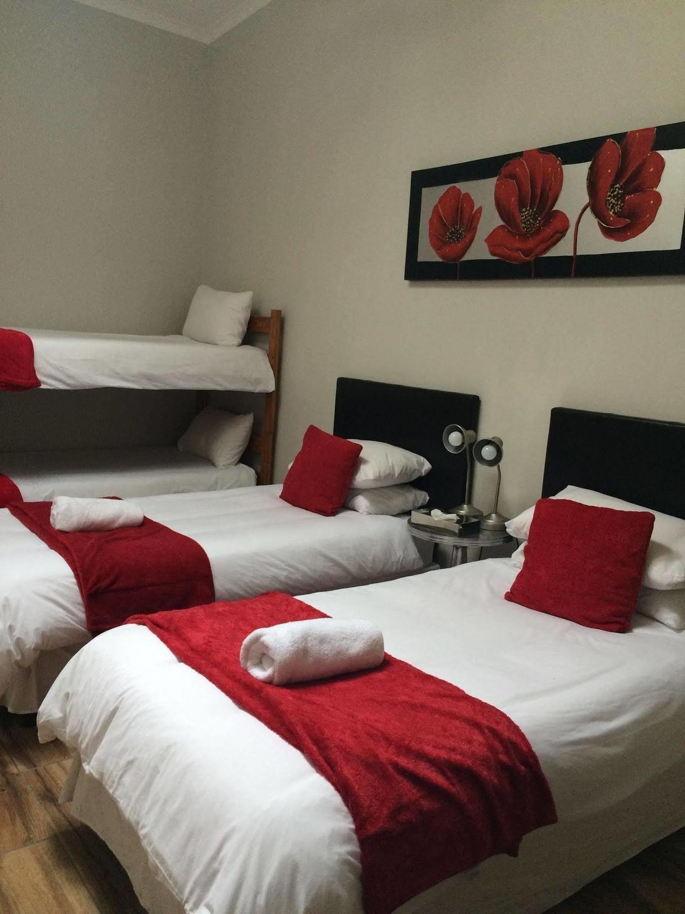 A Sunflower Stop Backpackers Cape Town Bagian luar foto