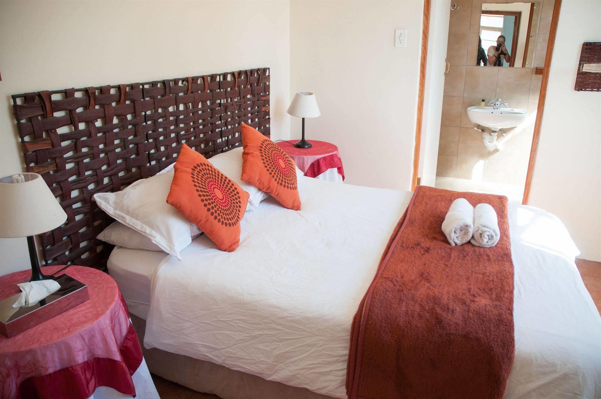 A Sunflower Stop Backpackers Cape Town Bagian luar foto